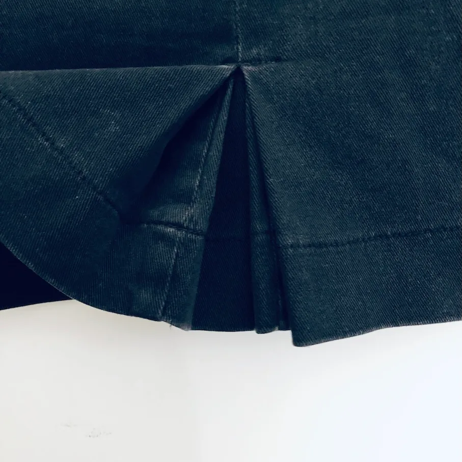 Alice McCall skirt, contrast piping mini, Australian designer fashion, black cotton blend skirt